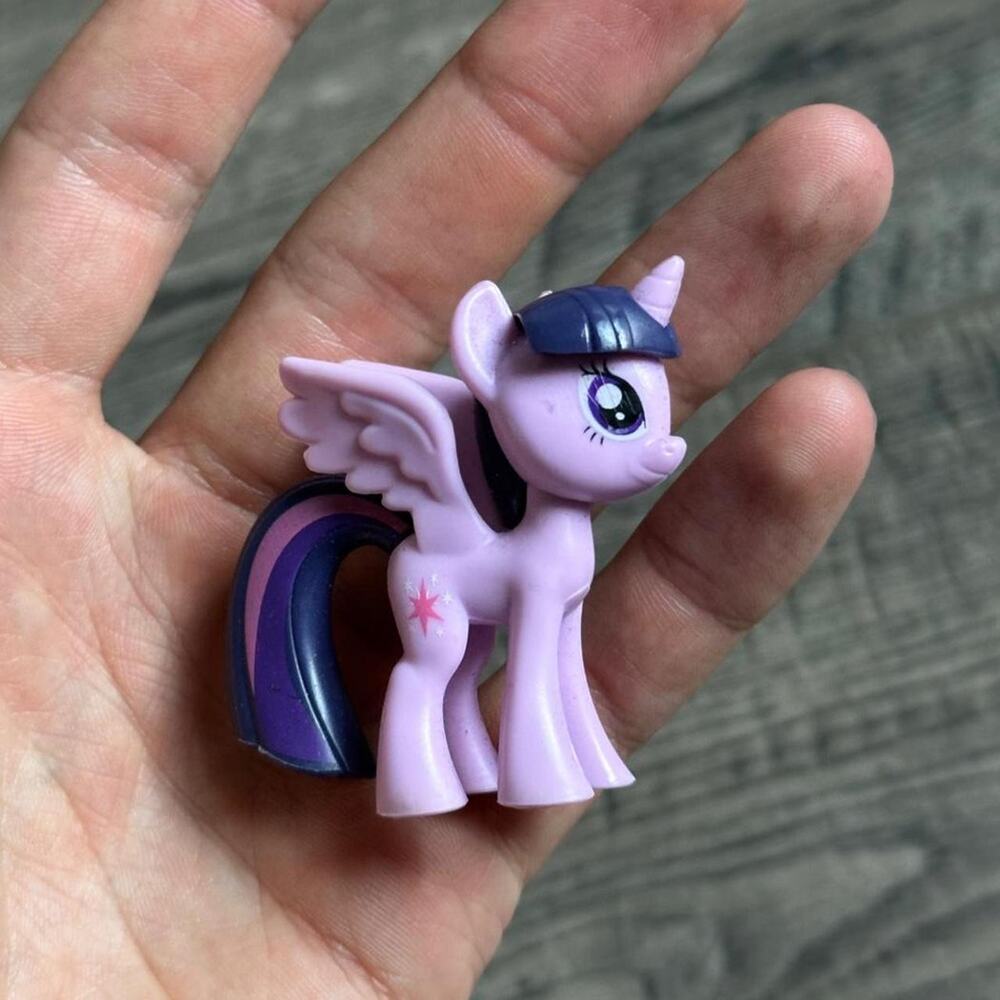 Vintage 2000s Purple My Little Pony Twilight Sparkle Star Toy Doll